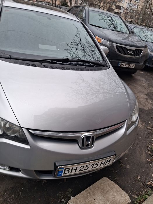 Продам авто хонда цивик 4д
