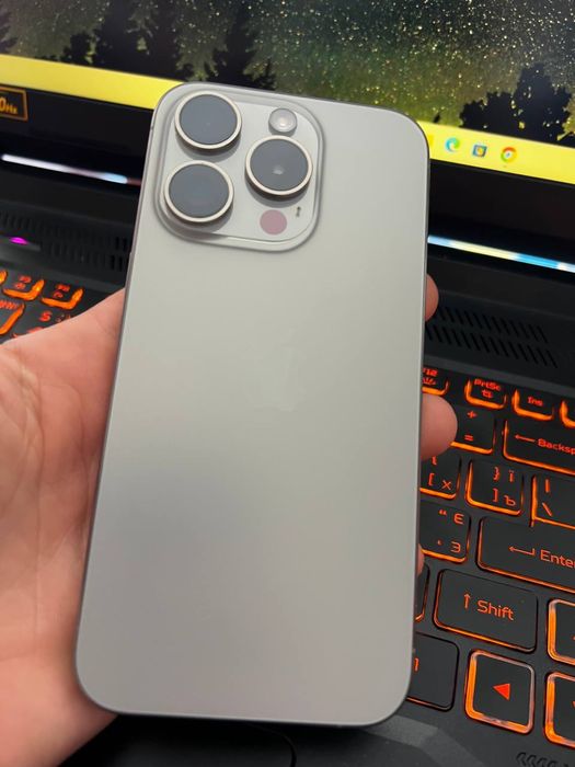 iPhone 15 pro 128 GB