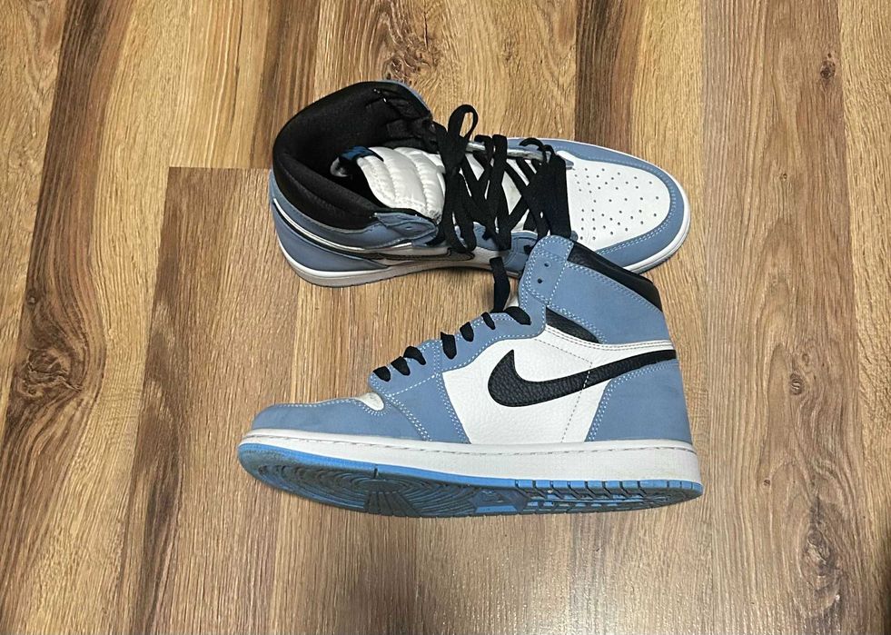 Nike Air Jordan 1 UNC