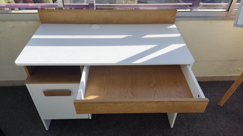 Biurko 110 cm Bemowo stan idealny!