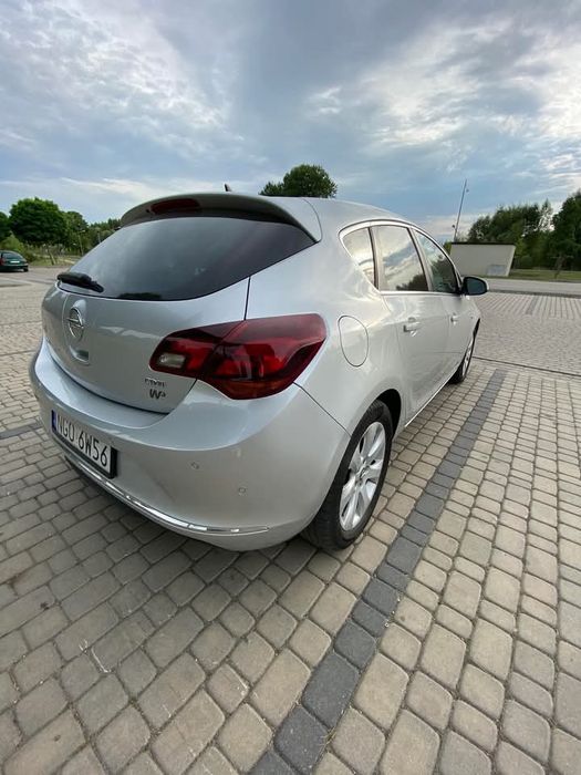 Sprzedam/wymienie Opel Astra J 2014, 206 000 km 2.0 diesel 165km