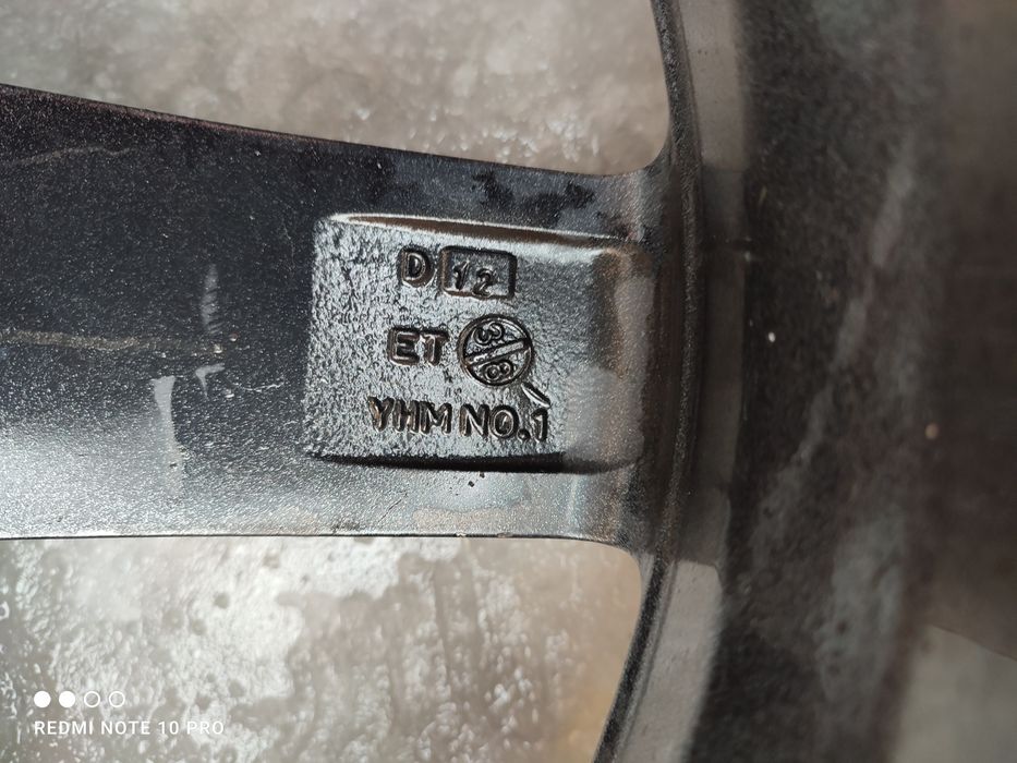 Продам колеса в зборі 5*114.3 резина 235*55*18