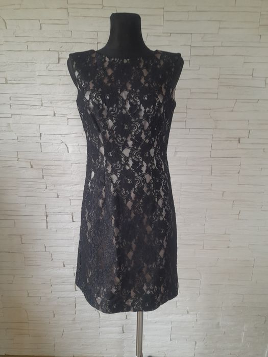 Koronkowa sukienka roz. 36