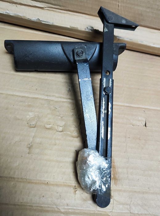 Доводчик для тяжелой двери Geze черный