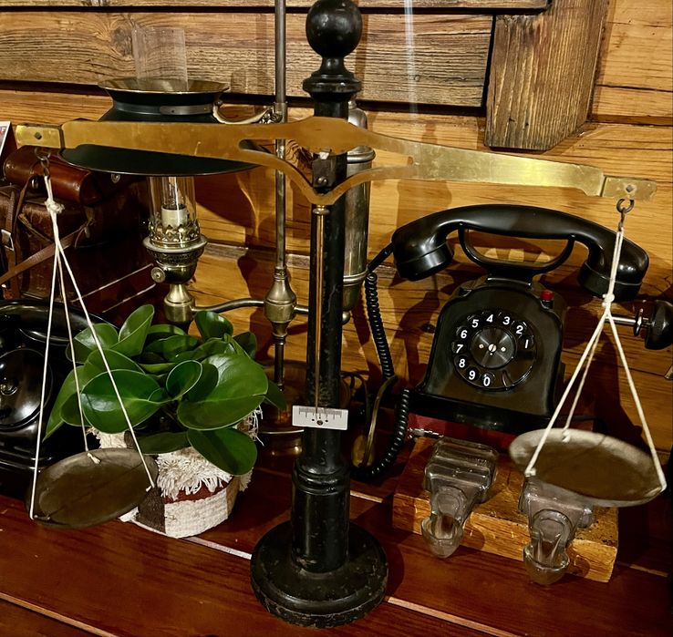 Antiga balança de pratos