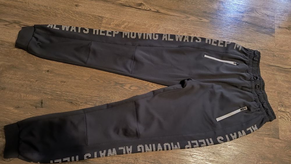 Spodnie dresowe chłopięce 158/164