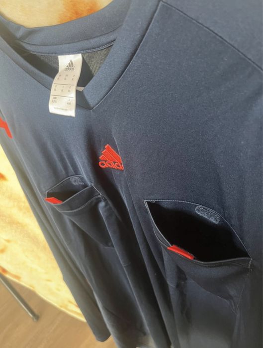 Sportowa bluza z długim rękawem Adidas