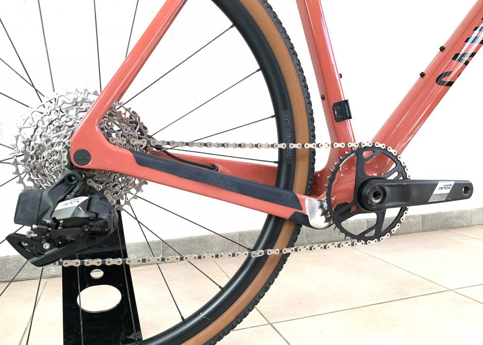 Гравійник карбон+електроніка Canyon Grizl CF6 AXS