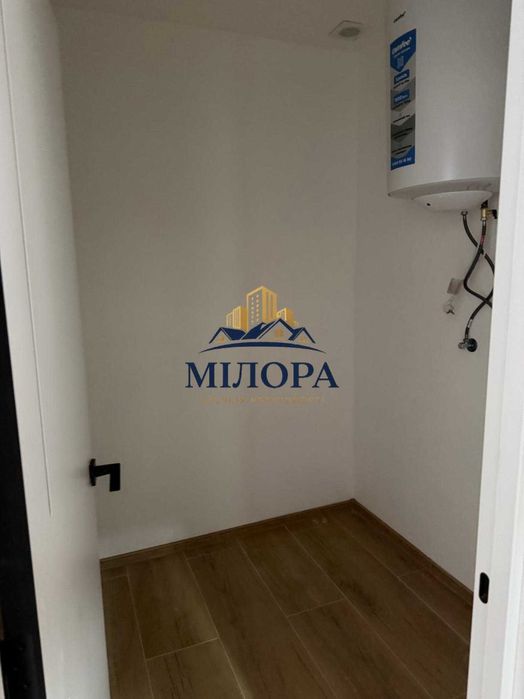 Продаж / Квартира / Вакарова, Поляна
