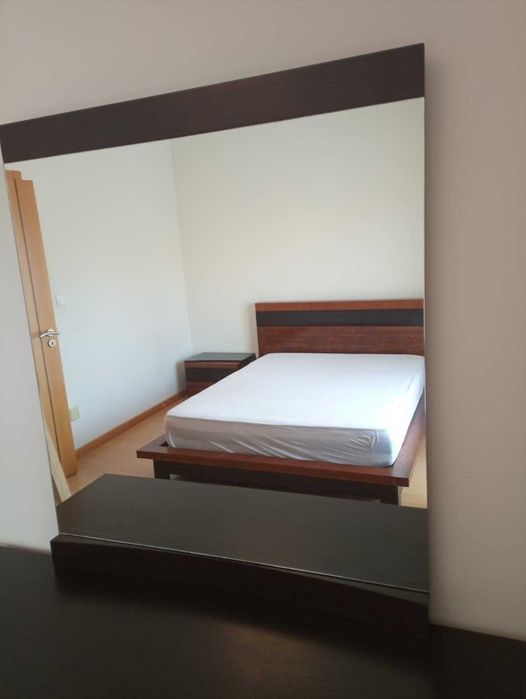 Quarto de Casal sem colchão
