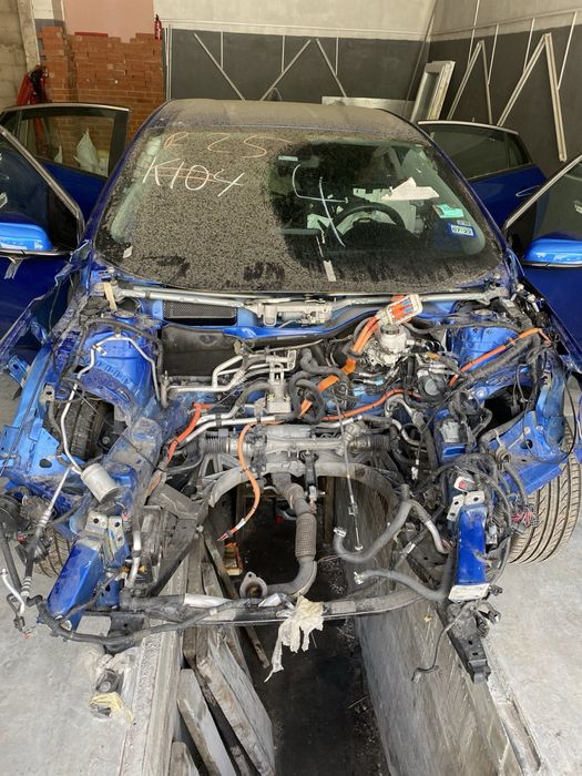 Двері передня ліва  Chevrolet Volt 2016 - 2019