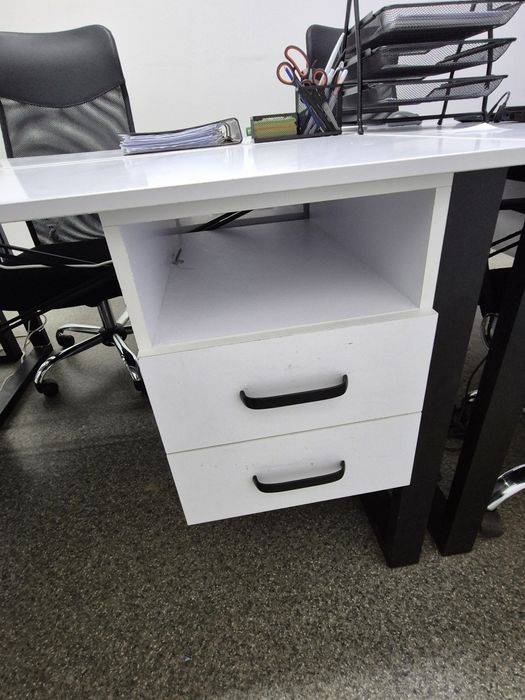 Продам   офісний   стіл