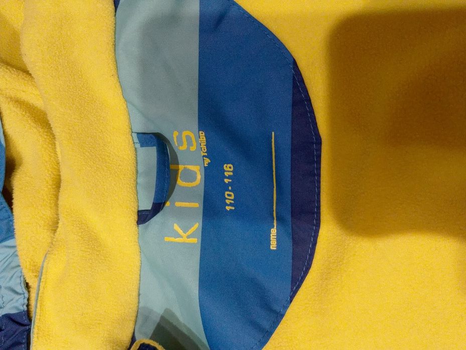 Дитяча курточка вітровка