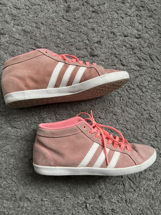 różowe buty adidas adria mid