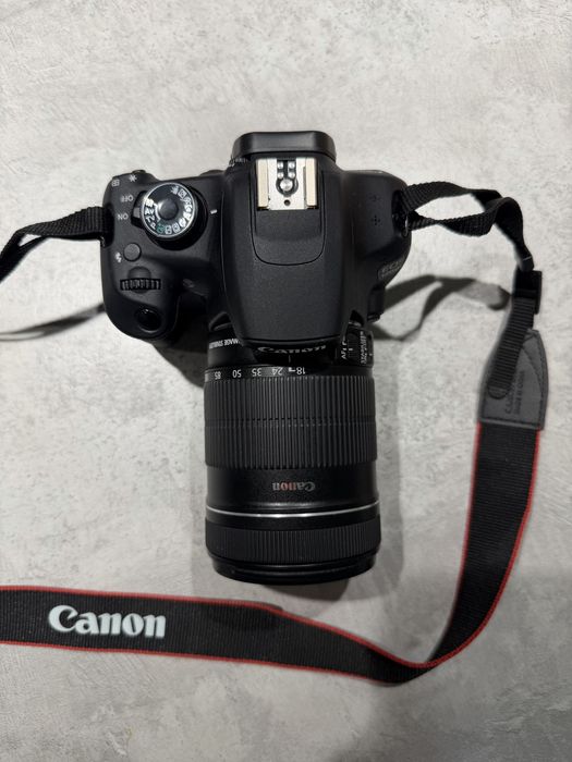 Canon EOS 1200D + об’єктив Canon EF-S 18-135 mm