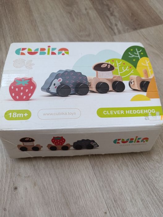 Дерев'яний паровозик іжачок на магнітах