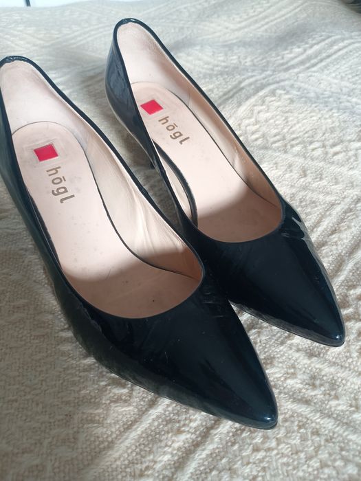 Högl eleganckie czarne lakierowane czółenka – skóra, r. 39
