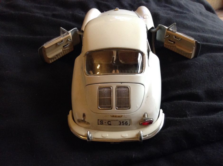 Porsche 356 B (1961) da Burago