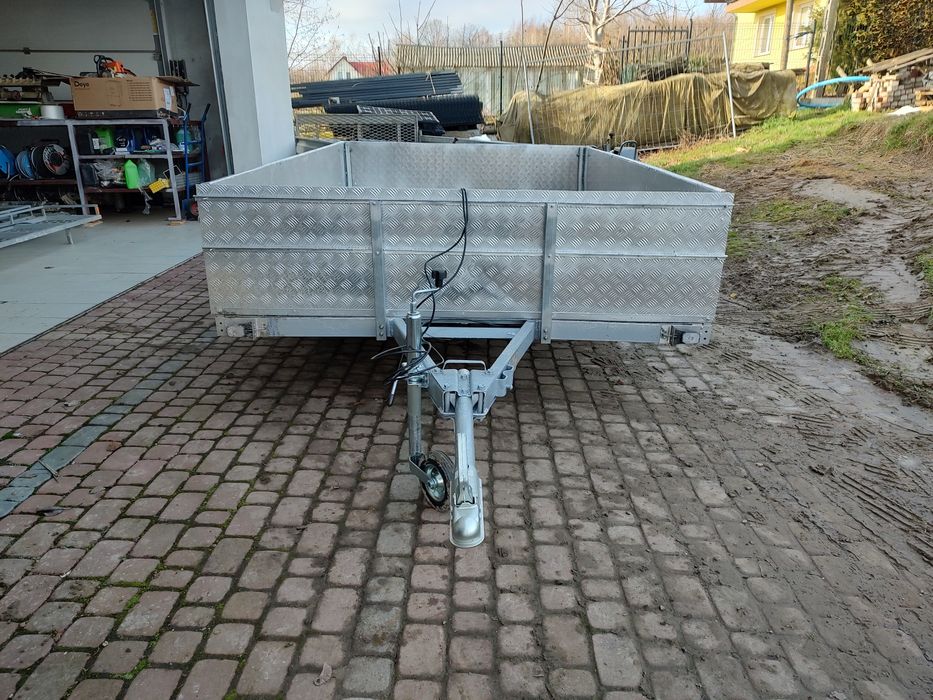 Przyczepka samochodowa dmc 750