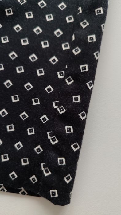 Eleganckie czarne spodnie z printem 38 M Karol Basic do kostek