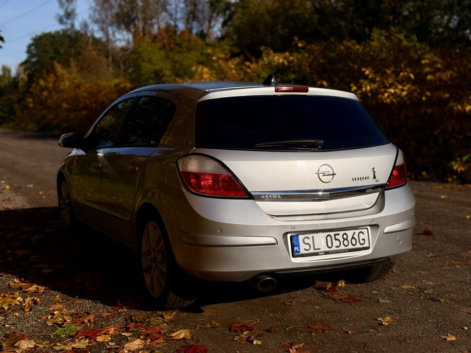 Opel Astra H 2.0t 170km