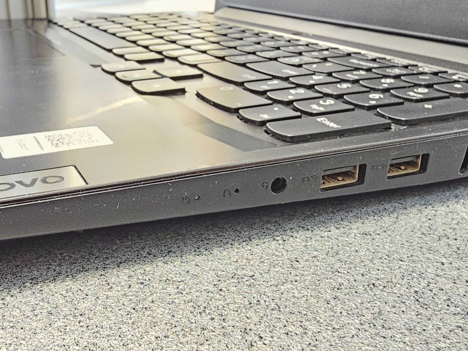 Laptop gamingowy  Lenovo IdeaPad Gaming 3 15IHU6