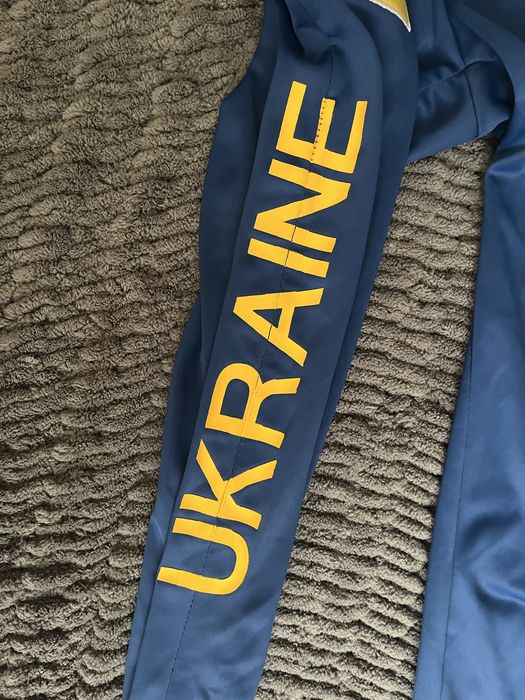 Продам штани нові