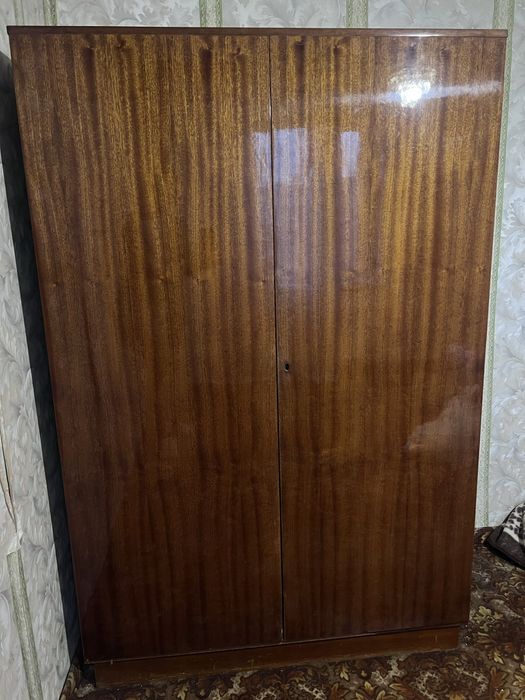 Отдам даром Шкаф плательный