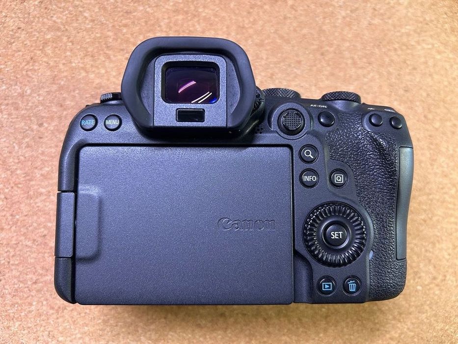 Canon R6 Full-Frame Mirrorless (Nearly New)64740607725697121