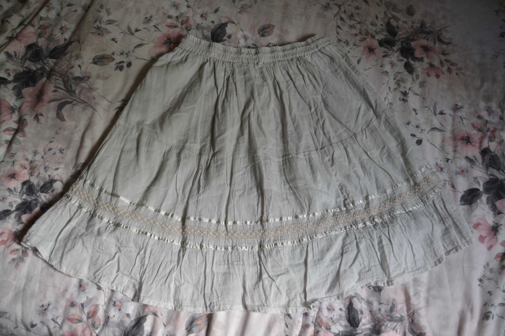 Jasna szara zdobiona cienka spódnica New Look 12 36 S bawełna cekiny