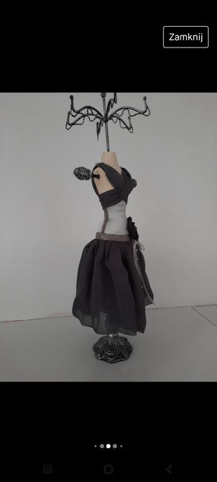 Stojak na biżuterię szary