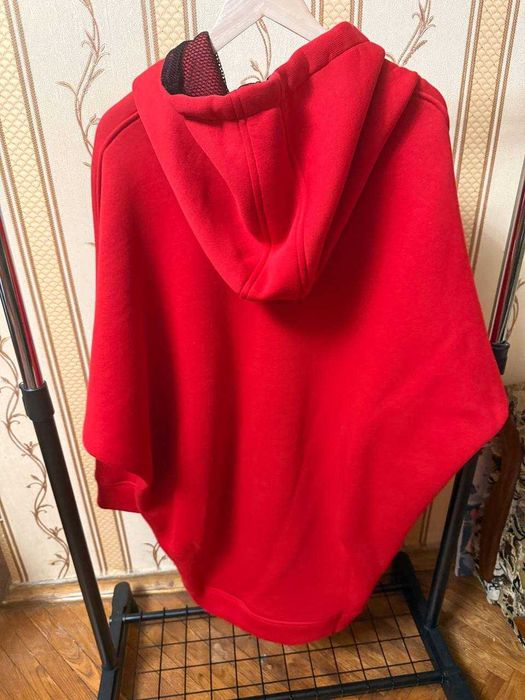 НОВА стильна сукня-худі з капюшоном, червона, з принтом, р.46