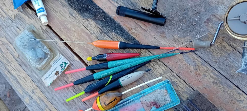 Conjunto de bóias de pesca