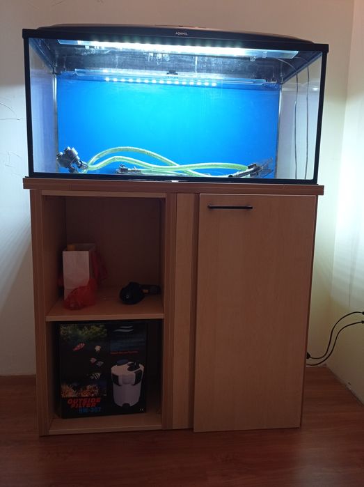 Akwarium 180 l , pokrywa z ledem, filtr, szafka