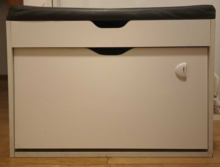 Szafka na buty do przedpokój ju