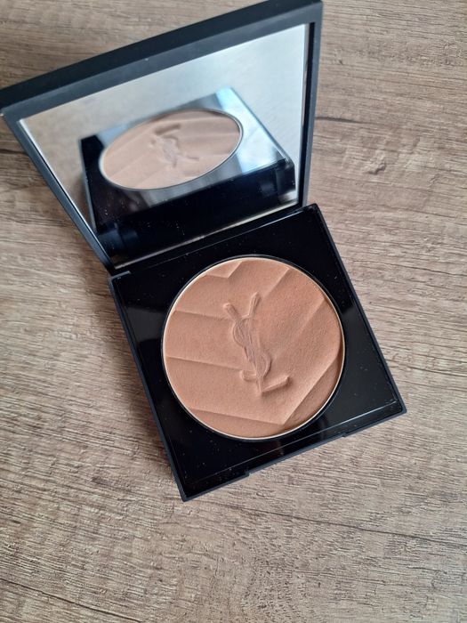 YSL All hours hyper bronzer 02