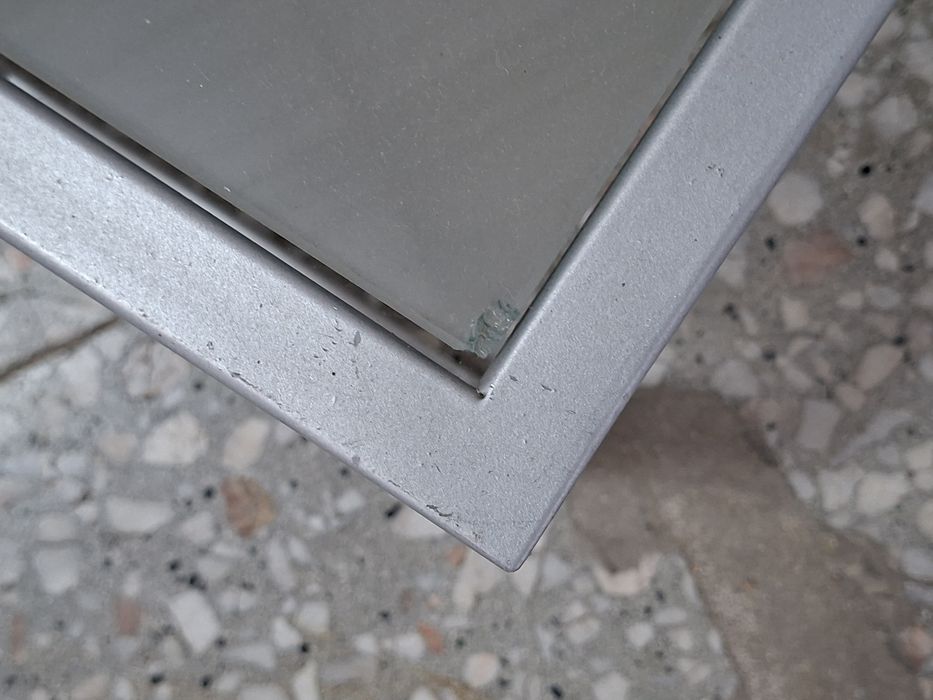 Mesinha centro em ferro e vidro