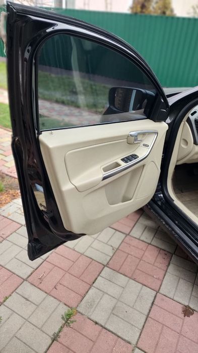 Пролам Volvo XC60