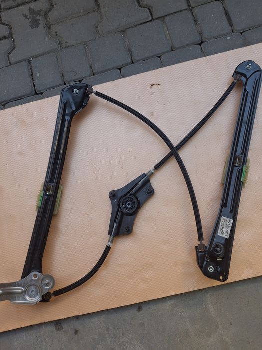 Скло,замок дверей,  проводка, склопідйомник, обмежувач, дверна карта e - golf, golf 7