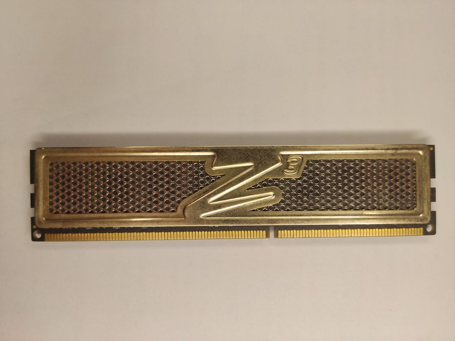 DDR3 2GB OCZ Gold Series 1333MHz 1.65V CL9 оперативна пам'ять ігрова