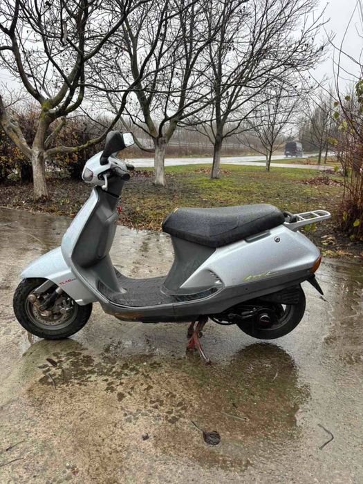 Мопед Honda Lead 65см3