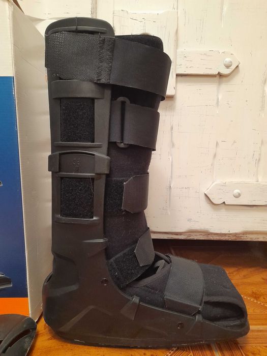 Bota Walker marca Orliman + Cunhas