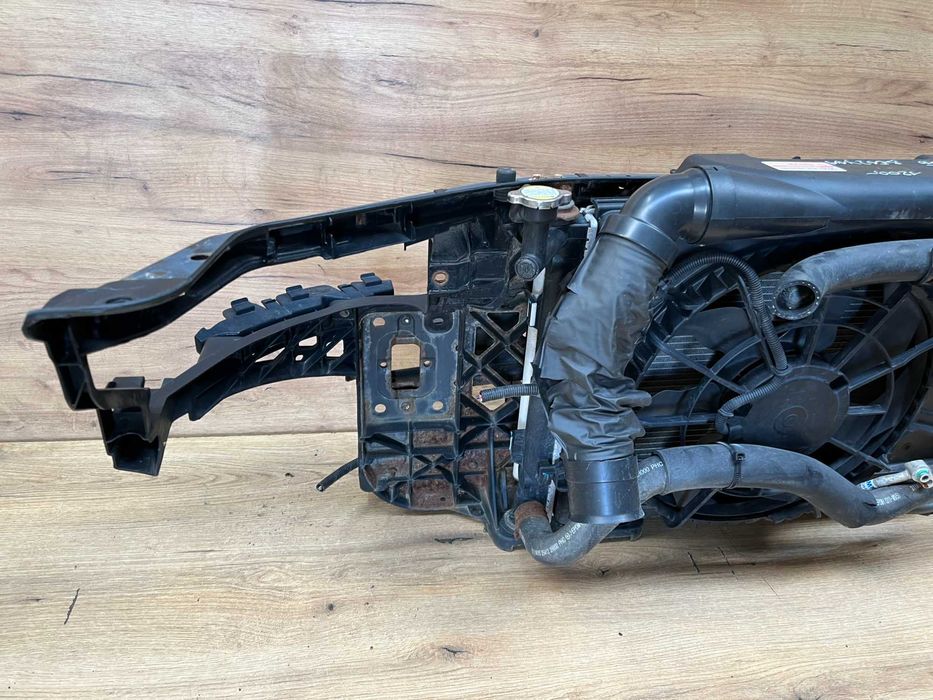 Pas przedni kompletny Kia Ceed lift  benzyna