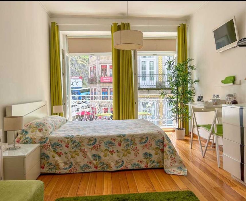 Mobília de quarto moderna e atual,lacada, medida standard, comp