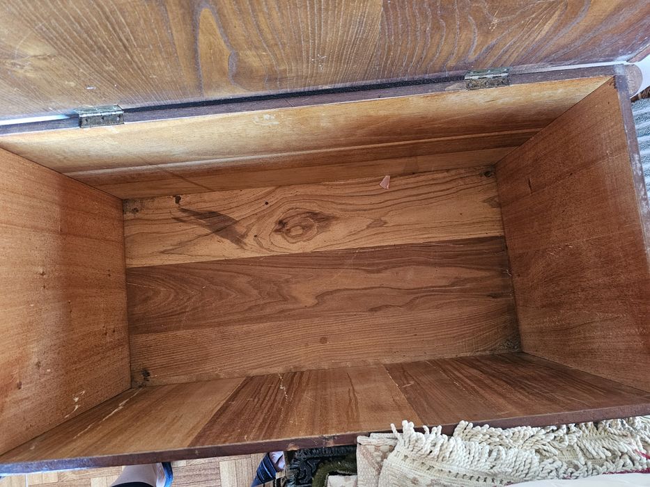 Arcas  Antigas em estado razoável