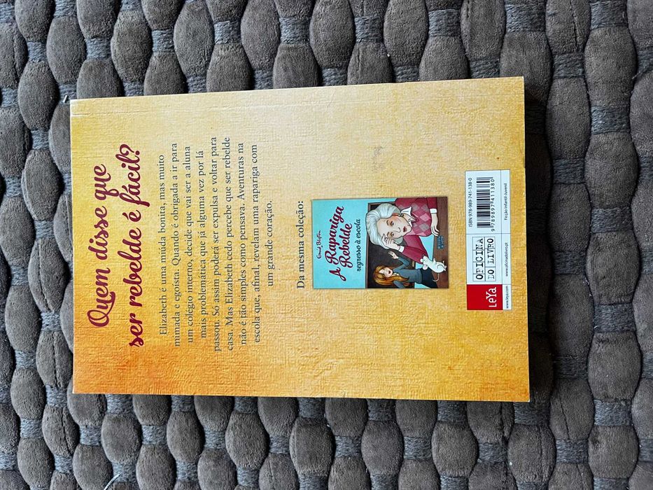 Livro " A Rapariga Rebelde - aventuras na escola" de Enid Blyton