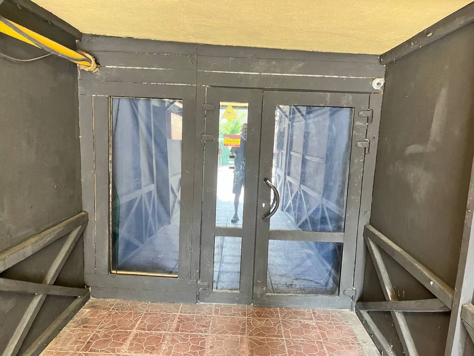 оренда двору Андріївський узвіз, 21