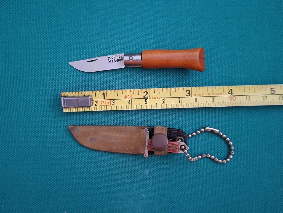 Pequenos Opinel nr. 2 e mini Faca de mato, vintage