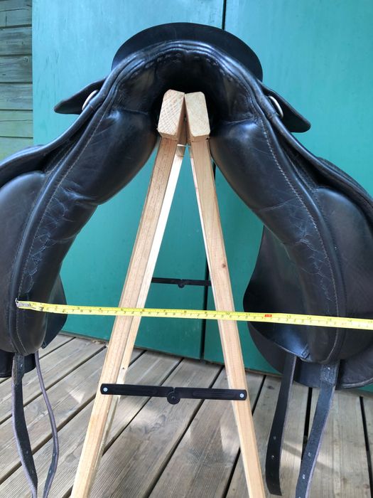 Sela Otto Schumacher Dressage 17”