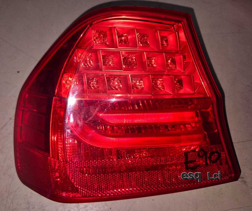 Farolim esquerdo bmw E90 LCI